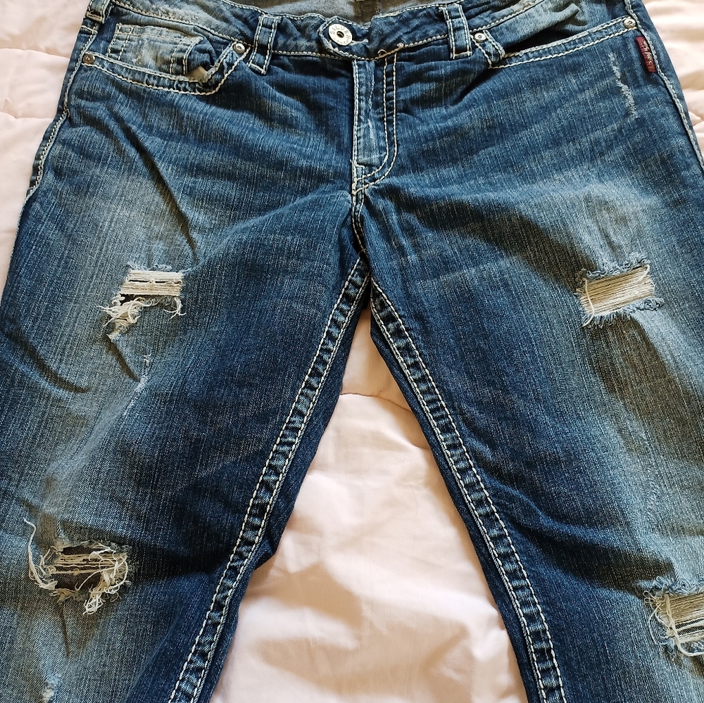 Plus size Women's TUESDAY SILVER JEANS boot cut distressed denim  18 x 31